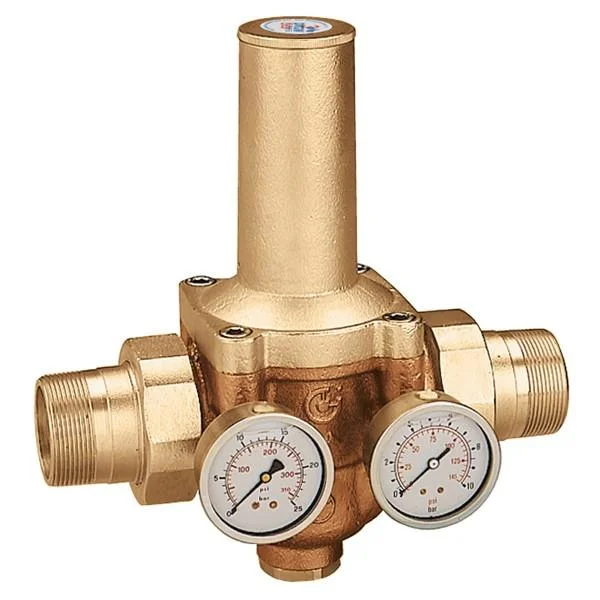 Редуктор давления CALEFFI Ø 1-1/2" с американками, двумя отверстиями для манометров