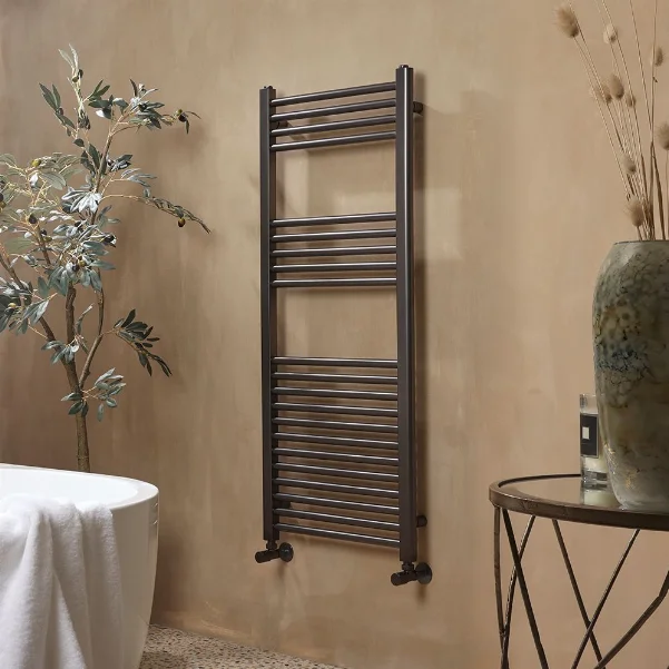 Siena 1200/550 GUNMETAL BLACK дизайнерська рушникосушка у кольорі збройна сталь